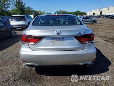 Zdjęcie 6 z 12 samochodu: 2017 LEXUS LS 460 VIN:JTHCL5EF8H5028446 - miniatura