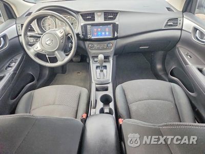 Zdjęcie 8 z 13 samochodu: 2019 NISSAN SENTRA S VIN:3N1AB7AP2KY215622 - miniatura