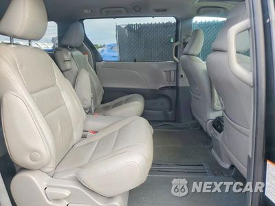 Zdjęcie 11 z 14 samochodu: 2019 TOYOTA SIENNA XLE 8-PASSENGER VIN:5TDYZ3DC8KS975277 - miniatura