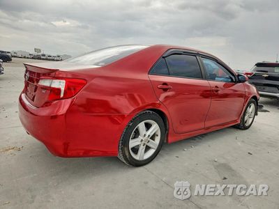 Trzecie zdjęcie samochodu z tyłu: 2014 TOYOTA CAMRY SE VIN:4T1BF1FK2EU824504 - miniatura