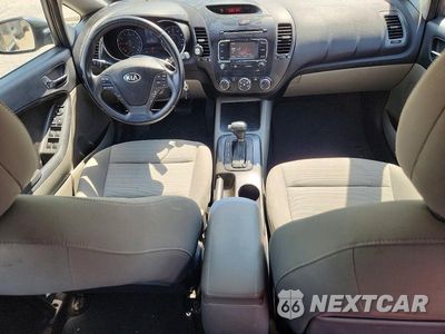 Zdjęcie 8 z 12 samochodu: 2014 KIA FORTE EX VIN:KNAFX4A80E5090761 - miniatura