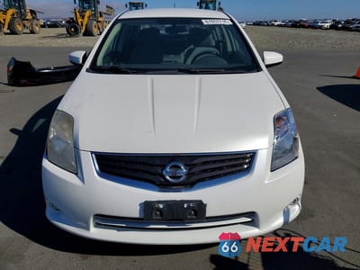 Piąte zdjęcie samochodu w środku: 2010 NISSAN SENTRA 2.0 VIN:3N1AB6AP2AL693738 - miniatura