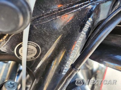 Zdjęcie 9 z 9 samochodu: 2016 HARLEY-DAVIDSON FLHTKL ULTRA LIMITED LOW VIN:1HD1KKL14GB671988 - miniatura