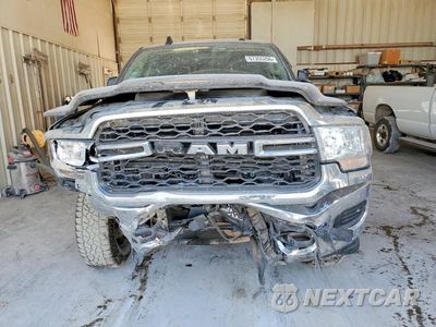 Piąte zdjęcie samochodu w środku: 2019 RAM 2500 TRADESMAN VIN:3C6UR5CJ9KG685808 - miniatura