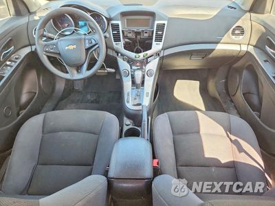 Zdjęcie 8 z 12 samochodu: 2016 CHEVROLET CRUZE LIMITED LT VIN:1G1PE5SB2G7173525 - miniatura