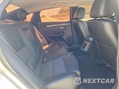 Zdjęcie 10 z 12 samochodu: 2017 CHEVROLET IMPALA LT VIN:2G1105S31H9160889 - miniatura