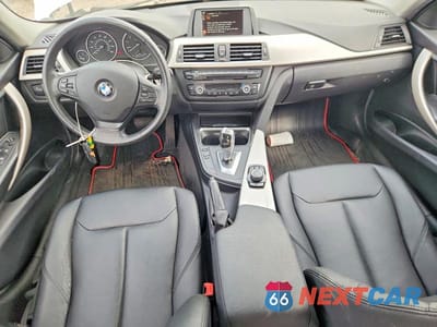 Zdjęcie 8 z 12 samochodu: 2015 BMW 320 I XDRIVE VIN:WBA3C3G54FNS73104 - miniatura
