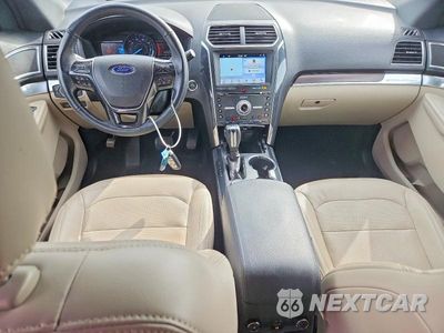 Zdjęcie 8 z 13 samochodu: 2018 FORD EXPLORER LIMITED VIN:1FM5K8F82JGB91369 - miniatura
