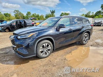 2021 TOYOTA HIGHLANDER XLE 5TDHZRBH9MS154533 - główne zdjęcie licytacji z USA - miniatura