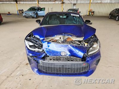 Piąte zdjęcie samochodu w środku: 2022 TOYOTA GR86 BASE VIN:JF1ZNBC11N8751342 - miniatura