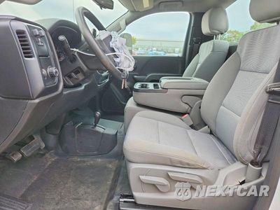 Zdjęcie 7 z 12 samochodu: 2018 CHEVROLET SILVERADO K2500 HEAVY DUTY VIN:1GC0KUEGXJZ174596 - miniatura