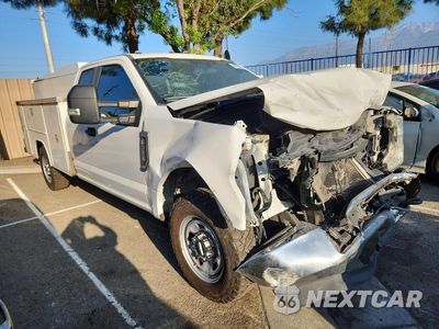 Czwarte zdjęcie samochodu z boku: 2022 FORD F350 SUPER DUTY VIN:1FD8X3E64NEE94642 - miniatura