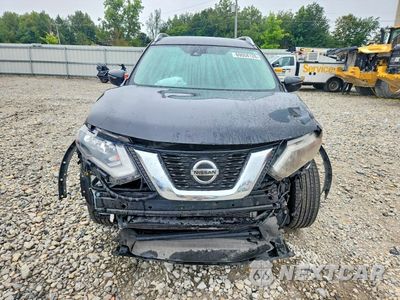 Piąte zdjęcie samochodu w środku: 2019 NISSAN ROGUE SV VIN:KNMAT2MV9KP505770 - miniatura