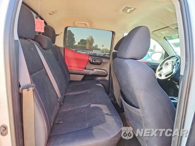 Zdjęcie 10 z 13 samochodu: 2019 TOYOTA TACOMA SR5 V6 VIN:3TMAZ5CN1KM105970 - miniatura