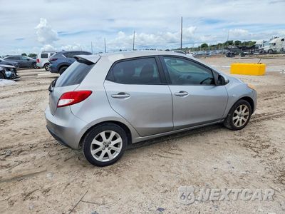 Trzecie zdjęcie samochodu z tyłu: 2013 MAZDA MAZDA2 VIN:JM1DE1LY4D0160804 - miniatura