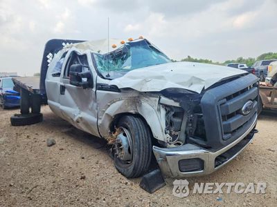 Czwarte zdjęcie samochodu z boku: 2015 FORD F450 SUPER DUTY VIN:1FD0X4GT3FEA54208 - miniatura