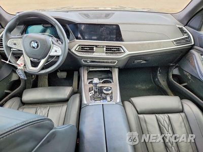 Zdjęcie 8 z 13 samochodu: 2022 BMW X7 XDRIVE40I VIN:5UXCW2C07N9M34792 - miniatura