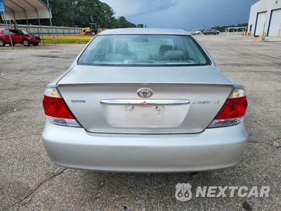 Zdjęcie 6 z 12 samochodu: 2005 TOYOTA CAMRY AUTOMATIC VIN:4T1BE30K95U586125 - miniatura