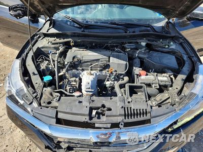 Zdjęcie 11 z 12 samochodu: 2017 HONDA ACCORD EXL VIN:1HGCR2F82HA261634 - miniatura