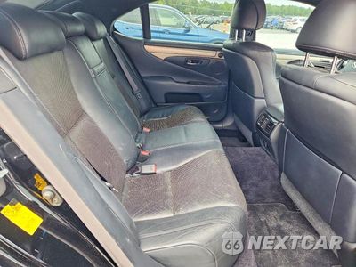 Zdjęcie 10 z 13 samochodu: 2014 LEXUS LS 460 VIN:JTHBL5EF0E5127950 - miniatura