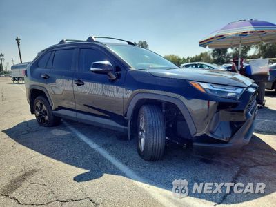 Czwarte zdjęcie samochodu z boku: 2024 TOYOTA RAV4 XLE VIN:2T3W1RFV2RC255340 - miniatura