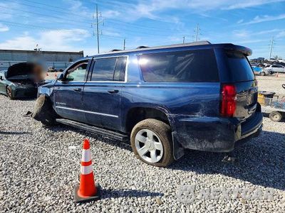 Drugie zdjęcie samochodu z przodu: 2018 CHEVROLET SUBURBAN K1500 LT VIN:1GNSKHKC4JR396852 - miniatura