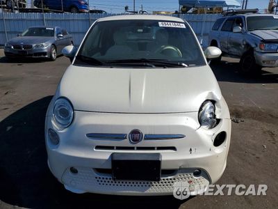 Piąte zdjęcie samochodu w środku: 2019 FIAT 500 ELECTRIC VIN:3C3CFFGE5KT686322 - miniatura