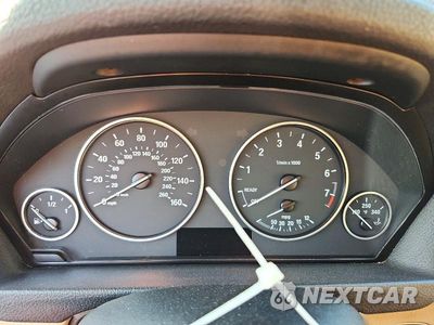 Zdjęcie 9 z 12 samochodu: 2014 BMW 320 I XDRIVE VIN:WBA3C3G52ENS71530 - miniatura