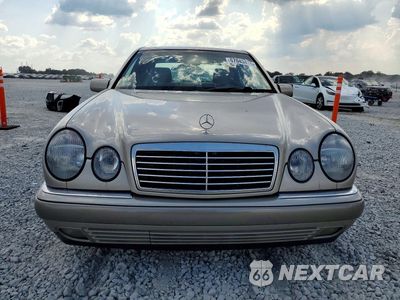 Piąte zdjęcie samochodu w środku: 1997 MERCEDES-BENZ E 320 VIN:WDBJF55F6VA408113 - miniatura