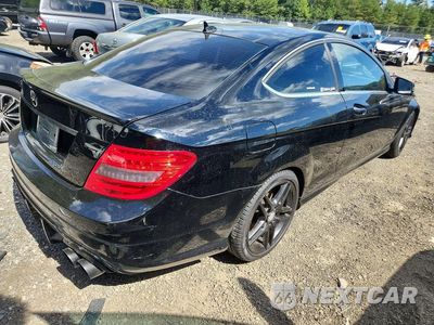 Trzecie zdjęcie samochodu z tyłu: 2014 MERCEDES-BENZ C 350 4MATIC VIN:WDDGJ8JB4EG262649 - miniatura