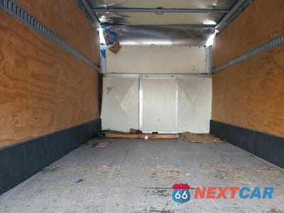 Zdjęcie 10 z 13 samochodu: 2019 CHEVROLET EXPRESS G3500 BOX TRUCK VIN:1HA3GSCG2KN006901 - miniatura