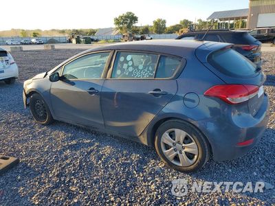 Drugie zdjęcie samochodu z przodu: 2016 KIA FORTE5 LX VIN:KNAFK5A8XG5647277 - miniatura