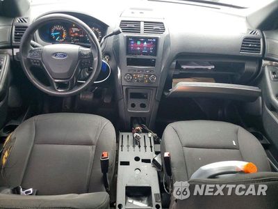 Zdjęcie 8 z 13 samochodu: 2018 FORD EXPLORER POLICE INTERCEPTOR VIN:1FM5K8AR7JGA05292 - miniatura