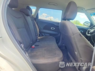 Zdjęcie 10 z 12 samochodu: 2015 KIA SOUL BASE VIN:KNDJN2A26F7133718 - miniatura
