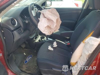 Zdjęcie 7 z 12 samochodu: 2016 NISSAN VERSA 1.6 SV VIN:3N1CN7AP7GL832549 - miniatura