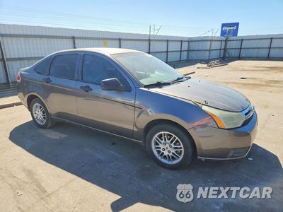 Czwarte zdjęcie samochodu z boku: 2011 FORD FOCUS SE VIN:1FAHP3FN5BW181668 - miniatura