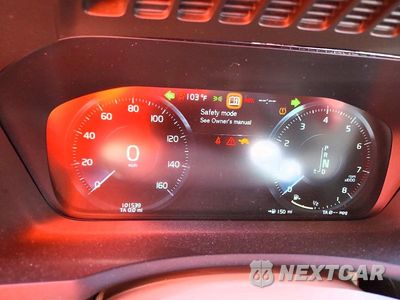 Zdjęcie 9 z 14 samochodu: 2020 VOLVO XC90 T5 MOMENTUM VIN:YV4102CKXL1549939 - miniatura