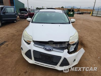 Piąte zdjęcie samochodu w środku: 2014 FORD FOCUS SE VIN:1FADP3F23EL111273 - miniatura