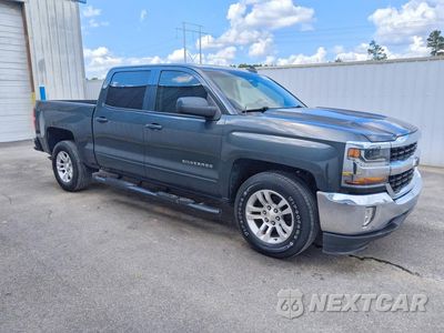 Czwarte zdjęcie samochodu z boku: 2017 CHEVROLET SILVERADO C1500 LT VIN:3GCPCREC9HG192250 - miniatura