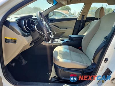 Zdjęcie 7 z 12 samochodu: 2015 KIA OPTIMA LX VIN:KNAGM4A75F5630904 - miniatura