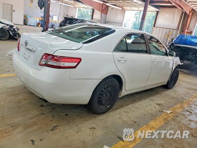Trzecie zdjęcie samochodu z tyłu: 2011 TOYOTA CAMRY LE VIN:4T1BF3EKXBU745347 - miniatura