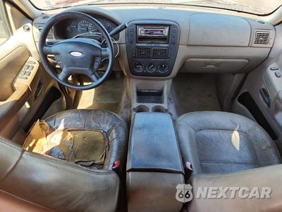 Zdjęcie 8 z 13 samochodu: 2002 FORD EXPLORER XLS VIN:1FMZU62EX2UB07054 - miniatura
