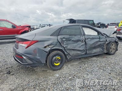 Trzecie zdjęcie samochodu z tyłu: 2024 HYUNDAI ELANTRA SE VIN:KMHLL4DG7RU683304 - miniatura