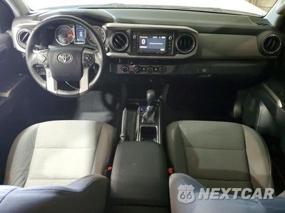 Zdjęcie 8 z 12 samochodu: 2017 TOYOTA TACOMA SR5 V6 VIN:3TMCZ5AN8HM111172 - miniatura