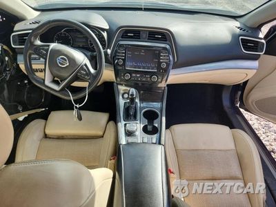 Zdjęcie 8 z 12 samochodu: 2017 NISSAN MAXIMA 3.5 SL VIN:1N4AA6AP9HC457261 - miniatura