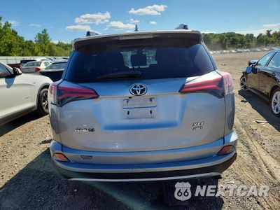 Zdjęcie 6 z 13 samochodu: 2017 TOYOTA RAV4 XLE VIN:2T3RFREV5HW638718 - miniatura