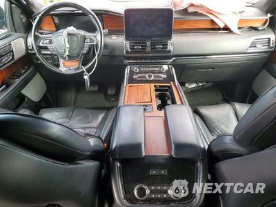 Zdjęcie 8 z 13 samochodu: 2019 LINCOLN NAVIGATOR RESERVE VIN:5LMJJ2LT7KEL09000 - miniatura