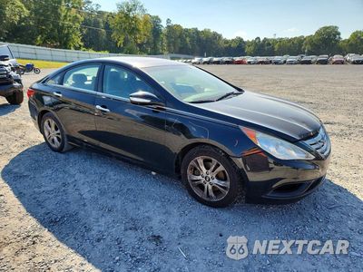 Czwarte zdjęcie samochodu z boku: 2011 HYUNDAI SONATA LIMITED VIN:5NPEC4ACXBH087683 - miniatura