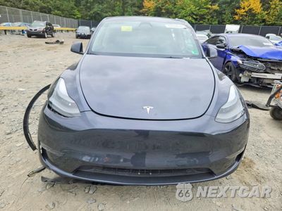 Piąte zdjęcie samochodu w środku: 2024 TESLA MODEL Y VIN:7SAYGDEE3RA275936 - miniatura