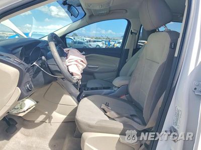 Zdjęcie 7 z 13 samochodu: 2013 FORD ESCAPE SE VIN:1FMCU0GX1DUC35943 - miniatura